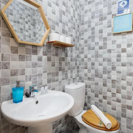 Apartment C12 Old Town - Pool & Parking