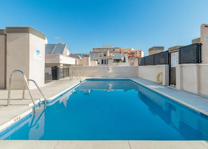 C12 Old Town - Pool & Parking *