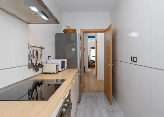 C12 Old Town - Pool & Parking Apartment Málaga